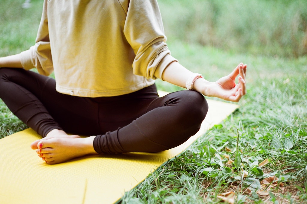 What Is A Silent Yoga Retreat The Definitive Guide