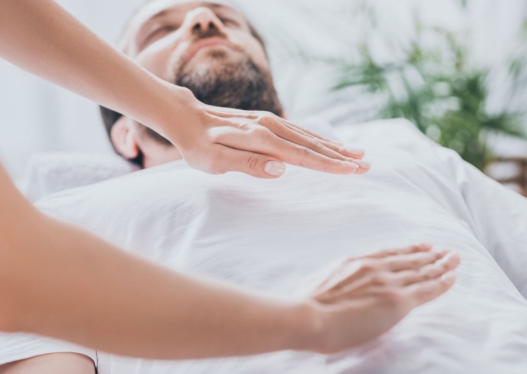 How does Reiki work?​